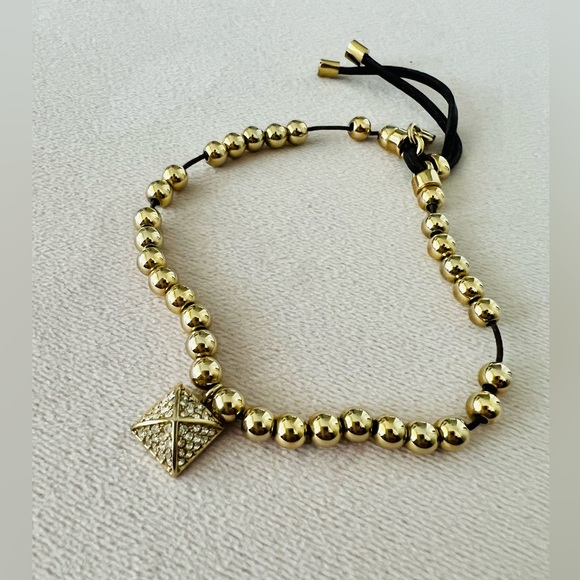 Michael Kors fashion bracelet. - Picture 3 of 3